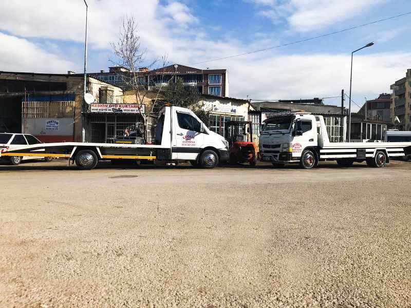 Keskin Oto Kurtarma çekici filosu Edremit'te sahada